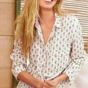 Victoria's Secret Women’s Novelty Pink Pineapple‎ Pajama Shirt Size L